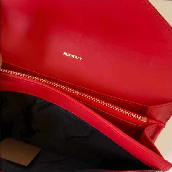Burberry  wallet in bright Red new Original - Picture 5 of 7